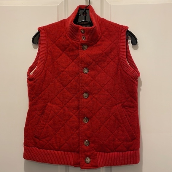 Loro Piana Men’s 100% Cashmere Vest in Red